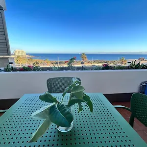 https://seafront-medano-marina-view.tenerifehoteles.net