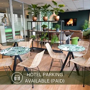 Court Garden Hotel