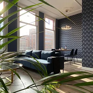 Centre With Roof Terrace And Parking With Additional Costs La Haye